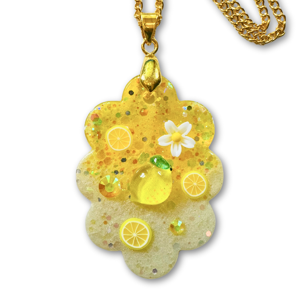 ♡ Lemonade Pendant | Scalloped ♡